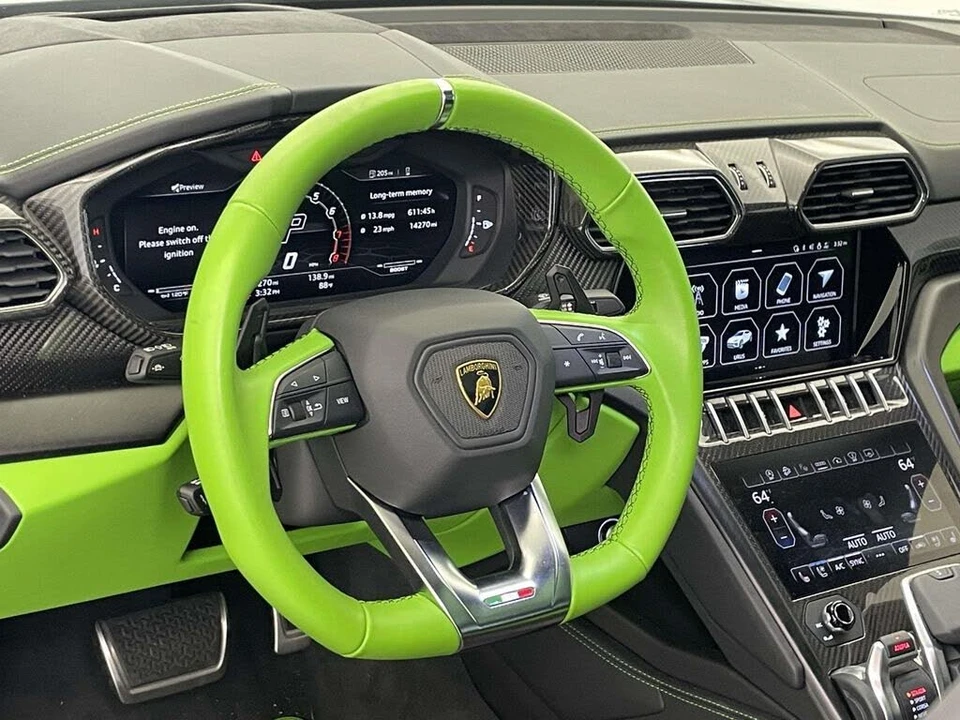 2022 Lamborghini Urus - Image 4 of 31