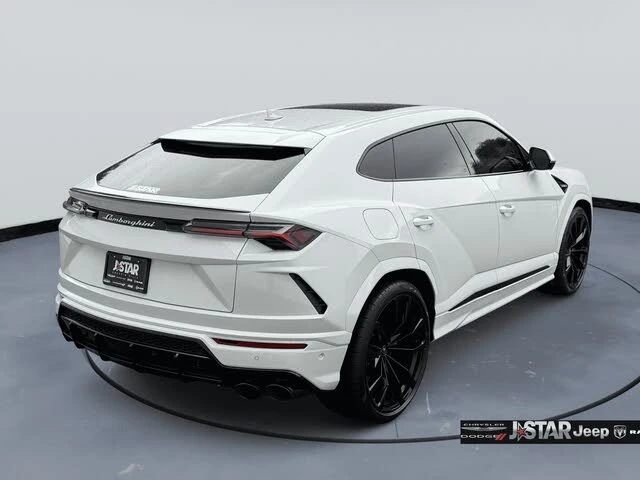 2022 Lamborghini Urus - Image 4 of 20