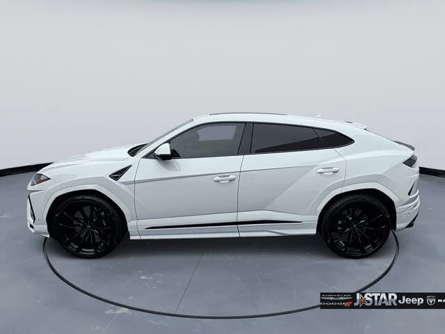 2022 Lamborghini Urus - Image 7 of 20