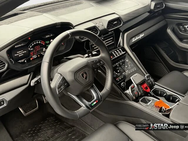 2022 Lamborghini Urus - Image 11 of 20