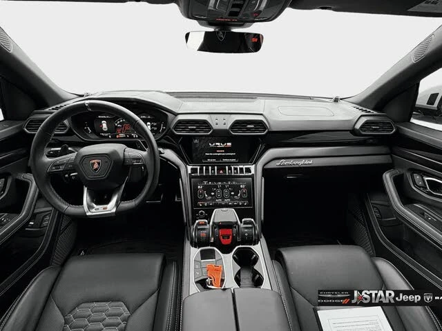 2022 Lamborghini Urus - Image 8 of 20