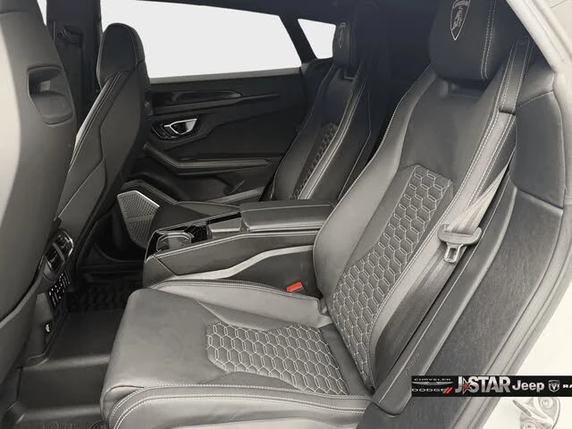 2022 Lamborghini Urus - Image 16 of 20