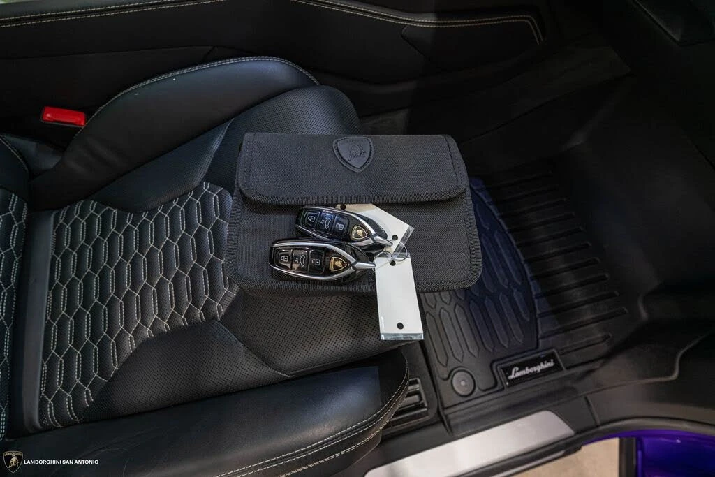 2022 Lamborghini Urus - Image 31 of 31