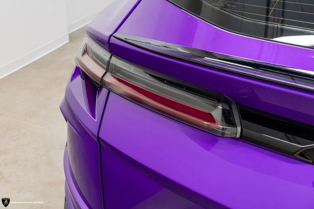 2022 Lamborghini Urus - Image 14 of 31