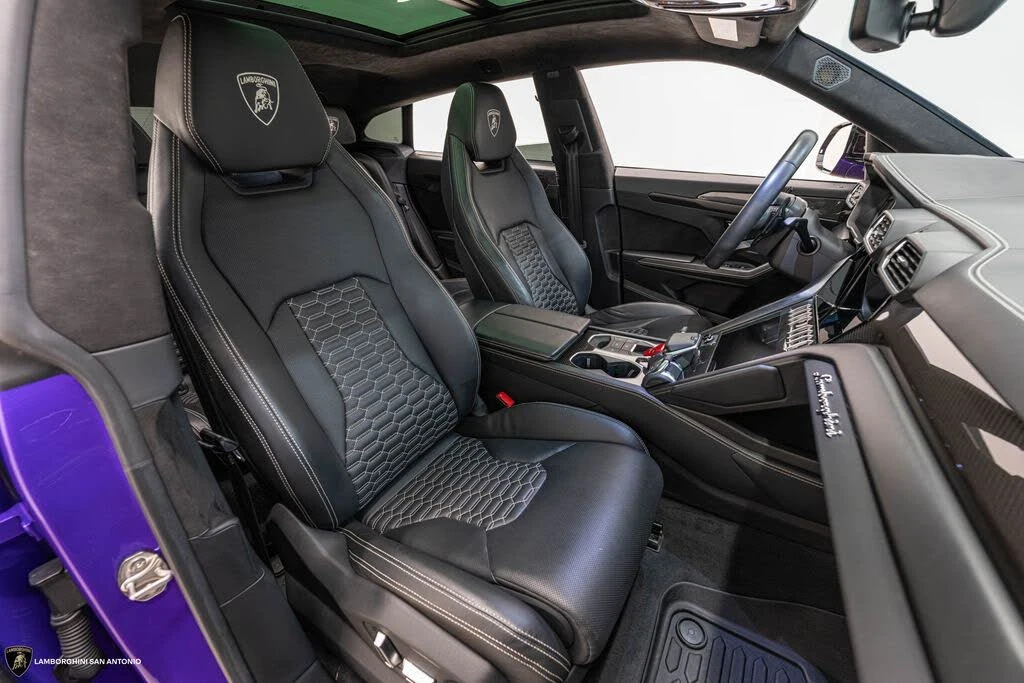 2022 Lamborghini Urus - Image 24 of 31