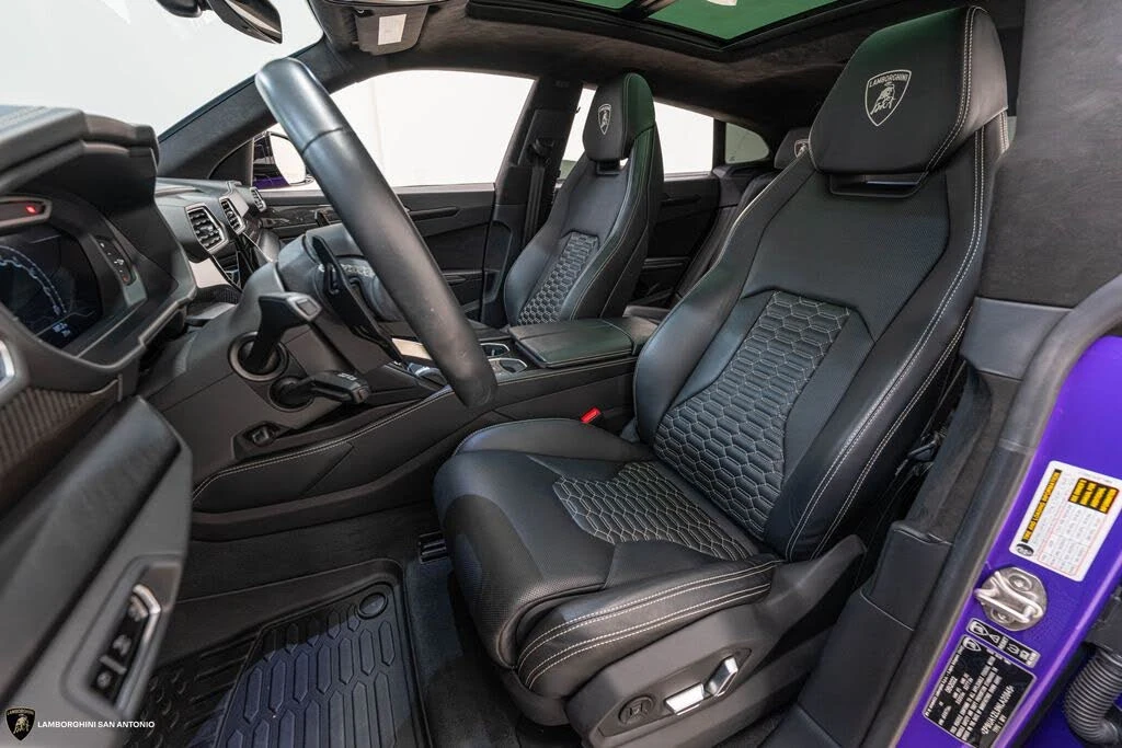 2022 Lamborghini Urus - Image 21 of 31