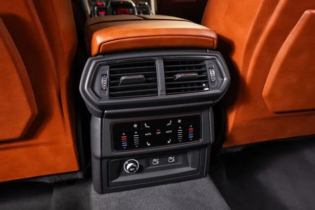 2022 Lamborghini Urus - Image 27 of 31