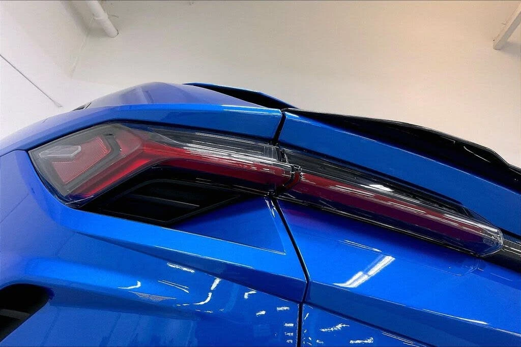 2022 Lamborghini Urus - Image 31 of 31