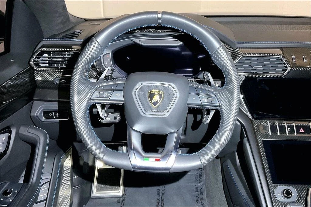 2022 Lamborghini Urus - Image 9 of 31