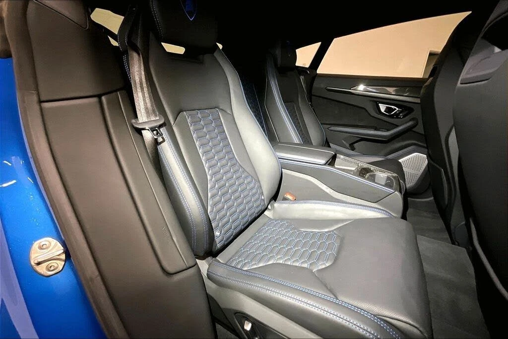 2022 Lamborghini Urus - Image 28 of 31