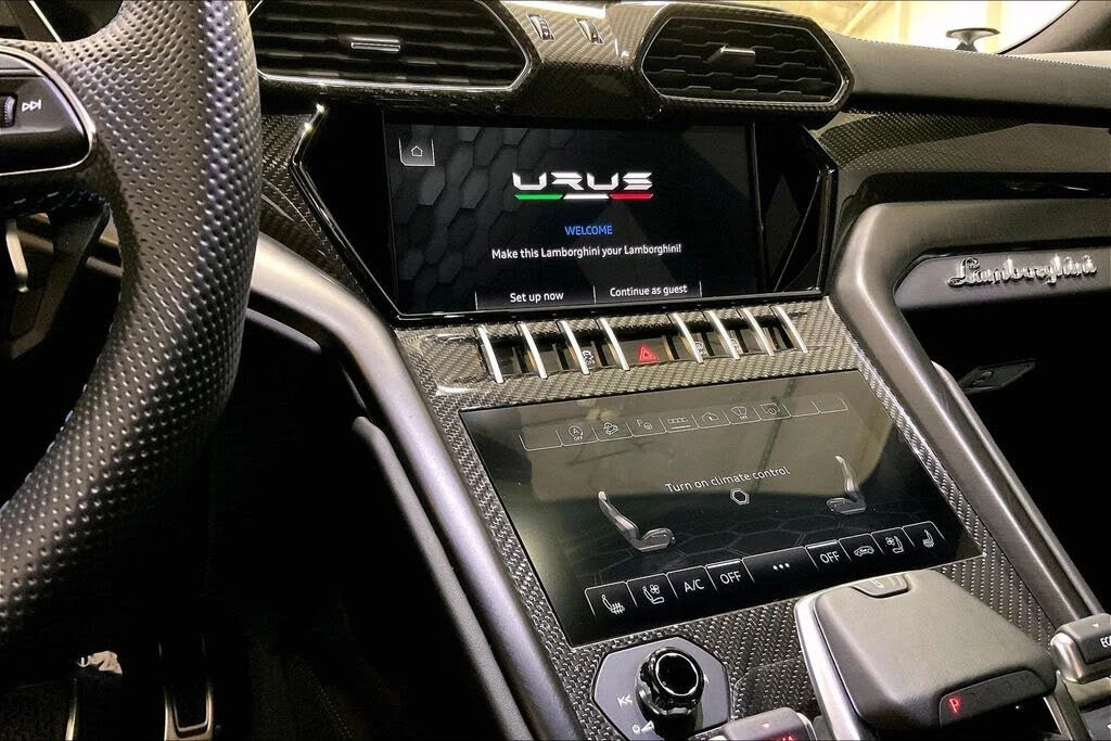 2022 Lamborghini Urus - Image 11 of 31