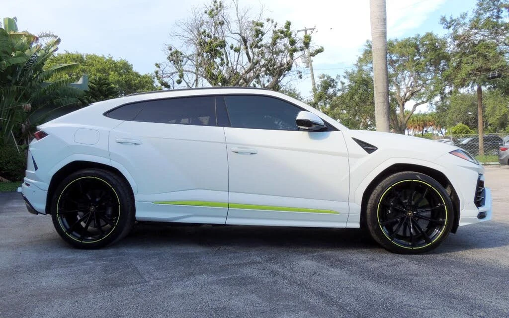 2022 Lamborghini Urus - Image 7 of 31