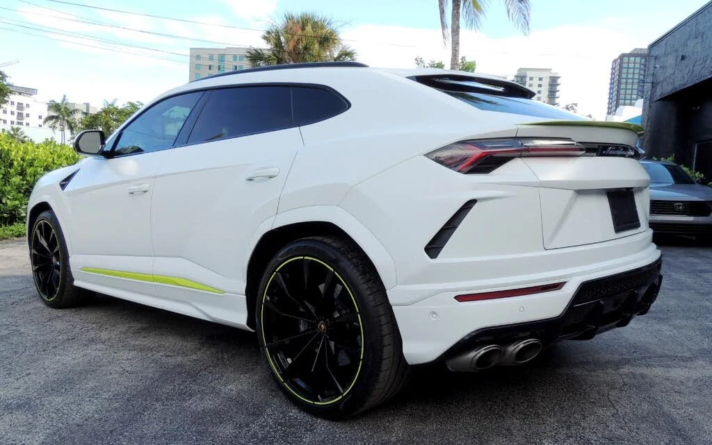 2022 Lamborghini Urus - Image 3 of 31