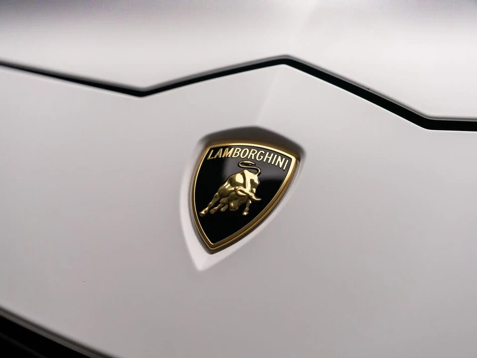 2022 Lamborghini Urus - Image 21 of 31