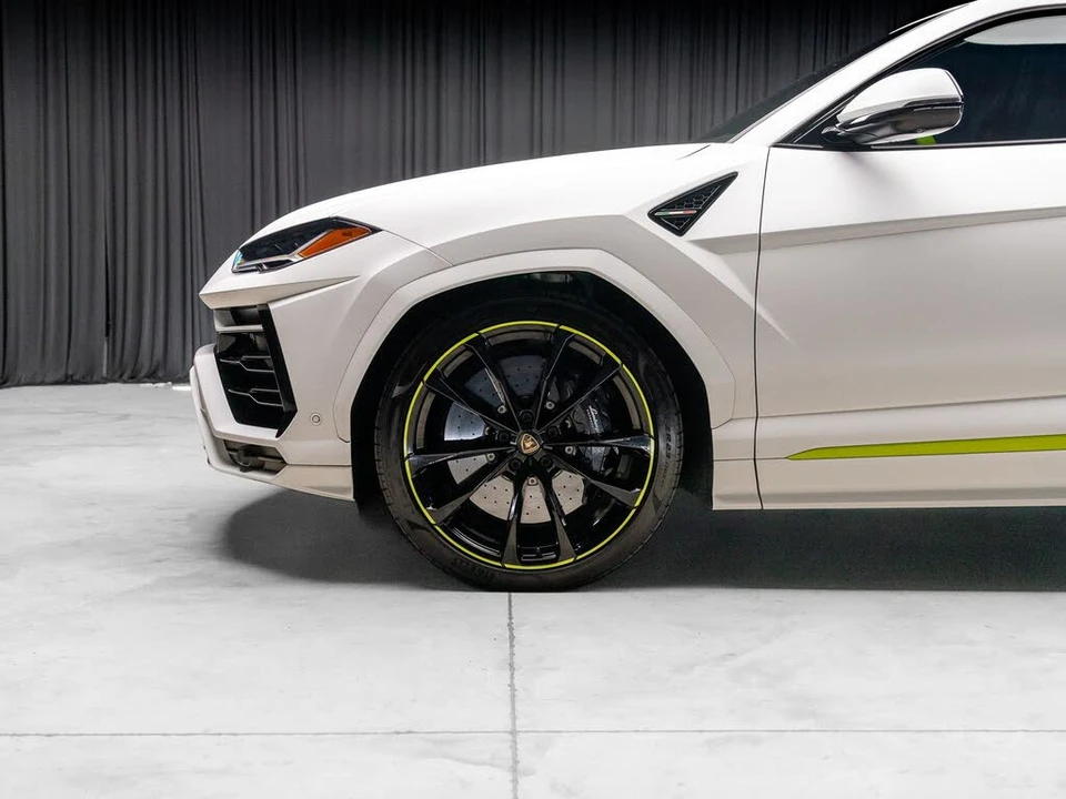 2022 Lamborghini Urus - Image 3 of 31
