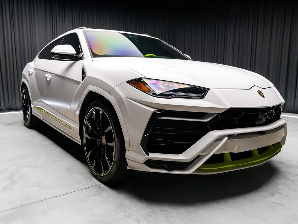 2022 Lamborghini Urus - Image 17 of 31