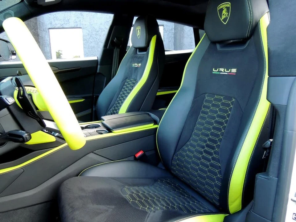 2022 Lamborghini Urus - Image 25 of 31