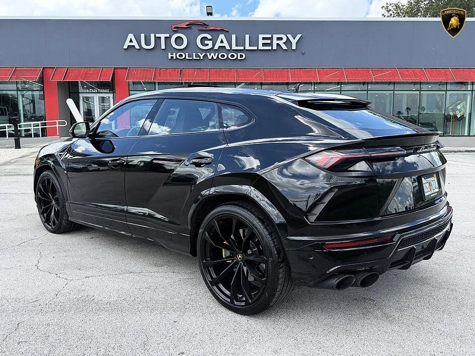2022 Lamborghini Urus - Image 4 of 24