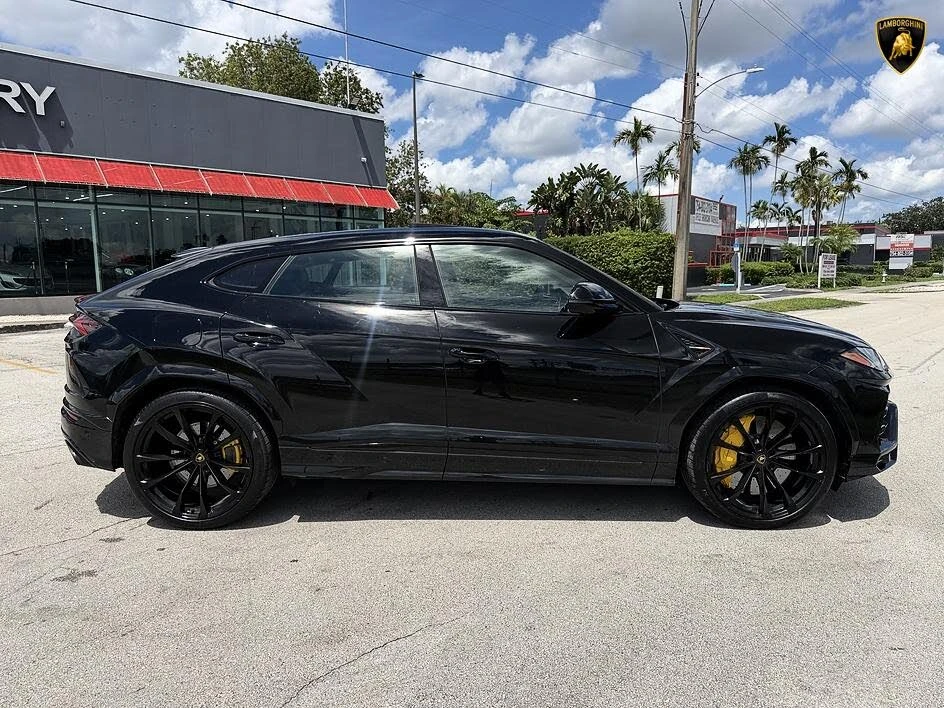 2022 Lamborghini Urus - Image 6 of 24