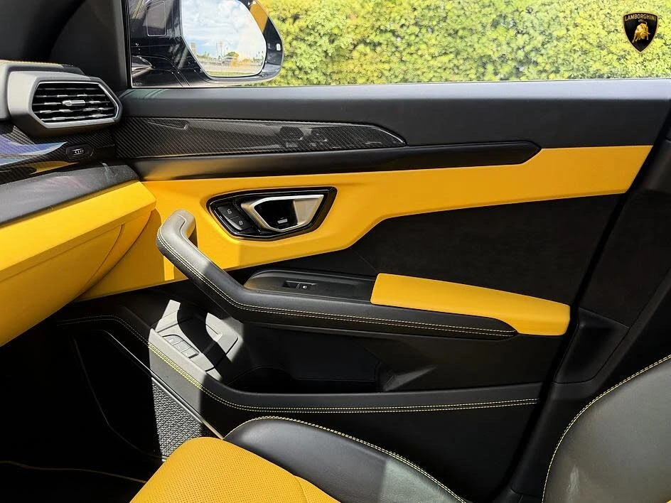 2022 Lamborghini Urus - Image 20 of 24