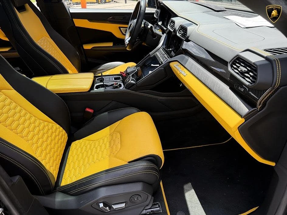 2022 Lamborghini Urus - Image 14 of 24