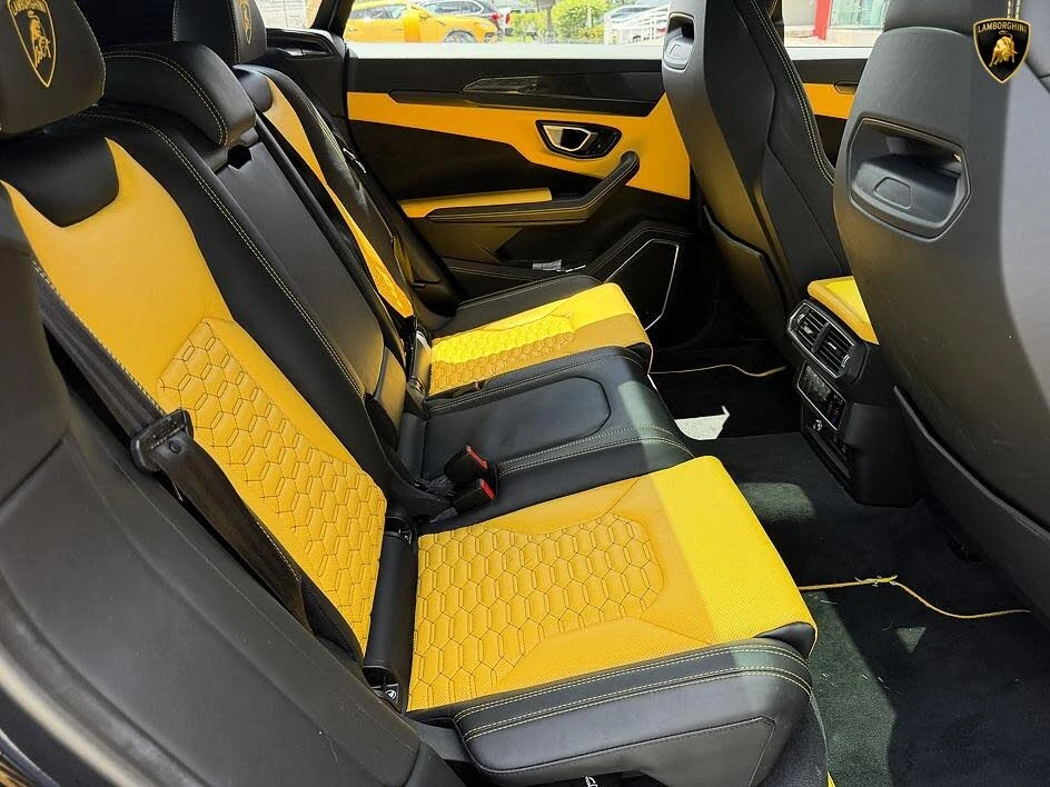 2022 Lamborghini Urus - Image 12 of 24