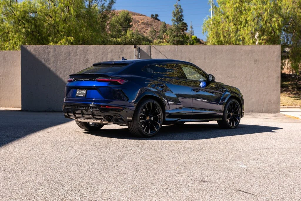2022 Lamborghini Urus - Image 5 of 30