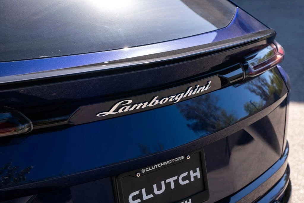 2022 Lamborghini Urus - Image 15 of 30