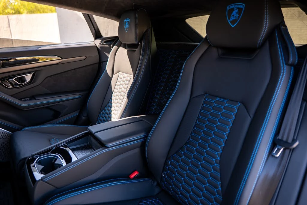 2022 Lamborghini Urus - Image 19 of 30