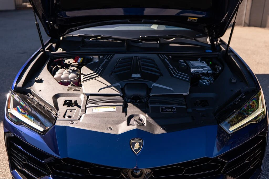 2022 Lamborghini Urus - Image 28 of 30