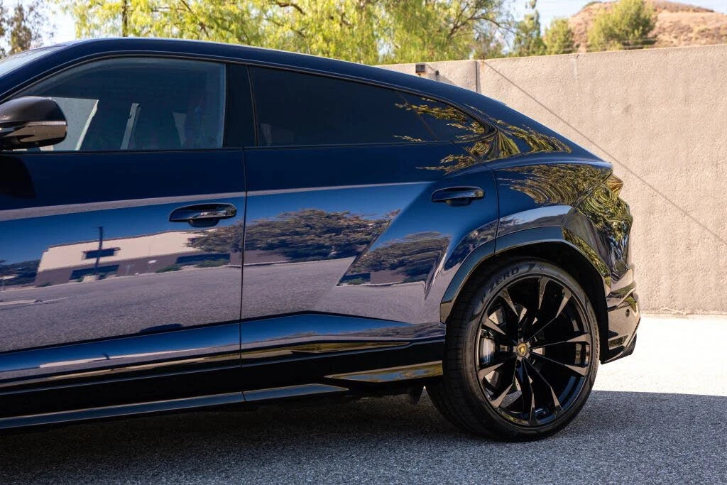 2022 Lamborghini Urus - Image 13 of 30