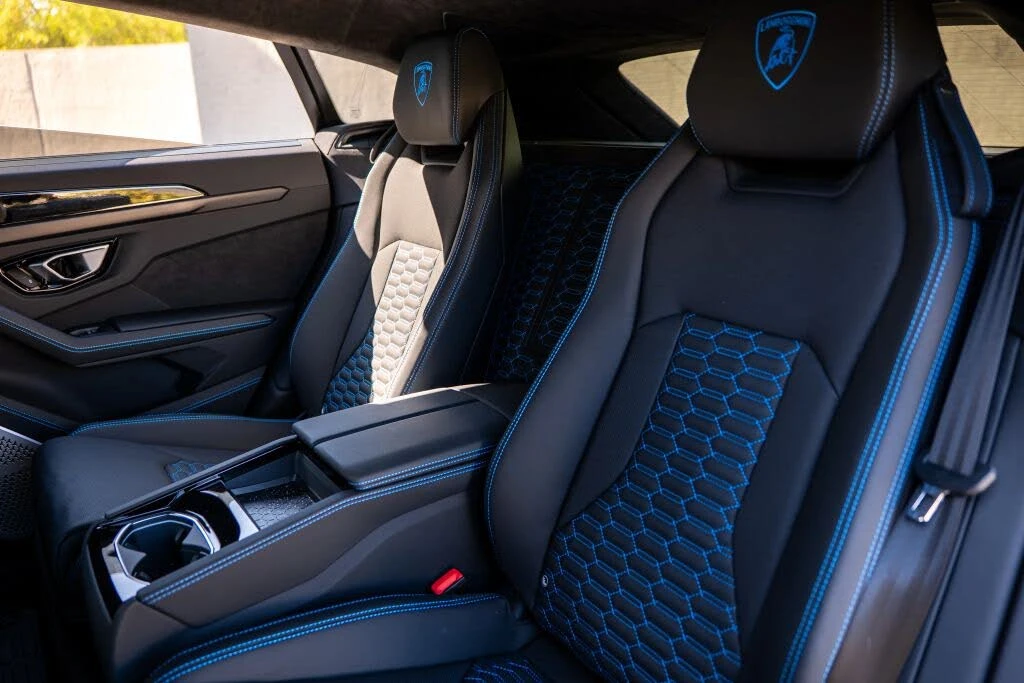 2022 Lamborghini Urus - Image 19 of 30
