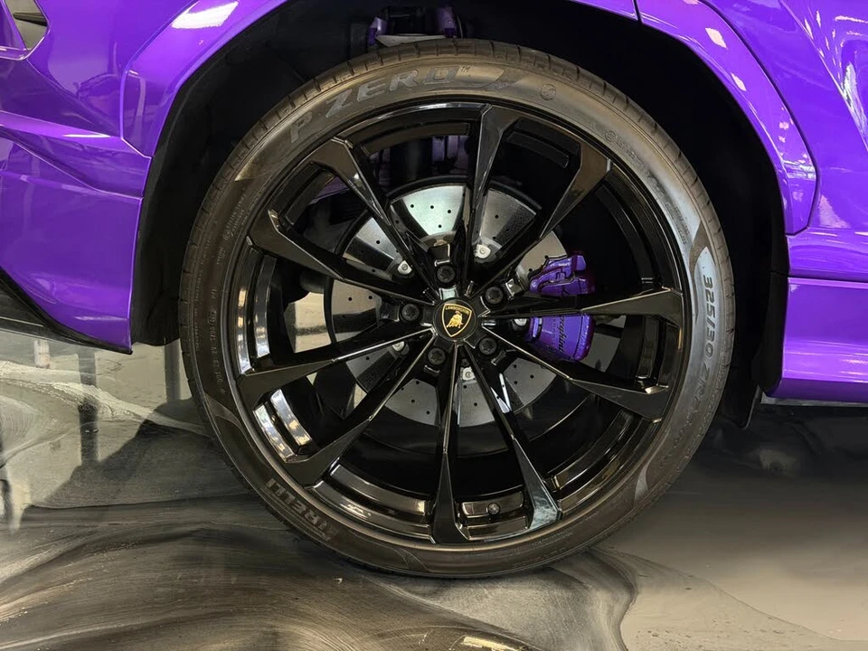 2022 Lamborghini Urus - Image 5 of 6