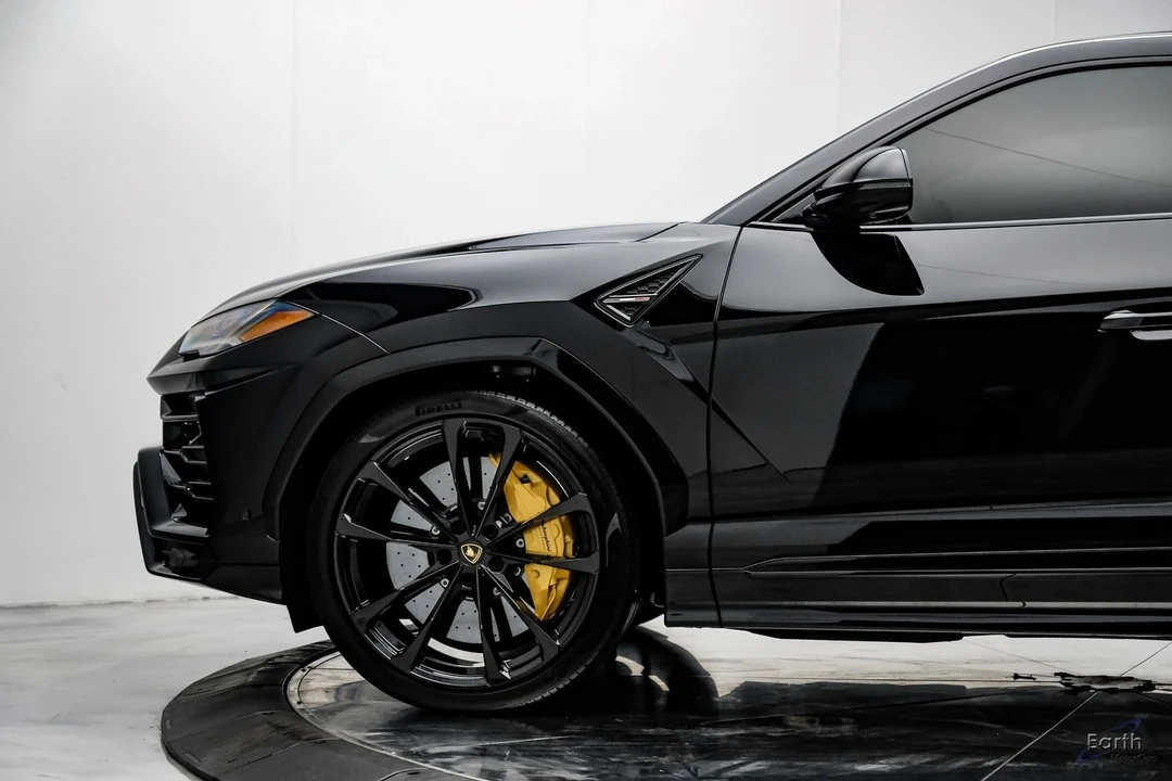 2022 Lamborghini Urus - Image 6 of 12