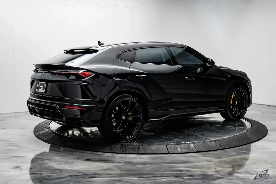 2022 Lamborghini Urus - Image 14 of 21