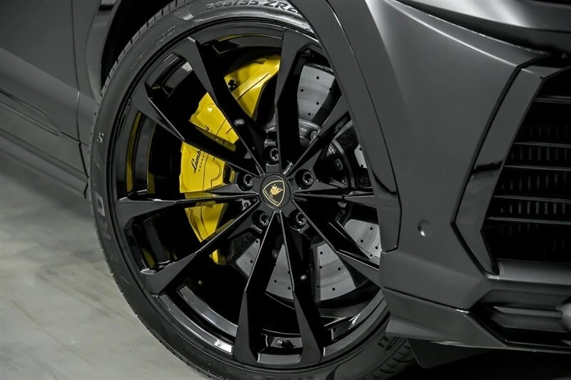 2022 Lamborghini Urus - Image 4 of 21