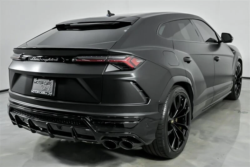 2022 Lamborghini Urus - Image 12 of 21