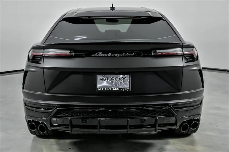 2022 Lamborghini Urus - Image 11 of 21