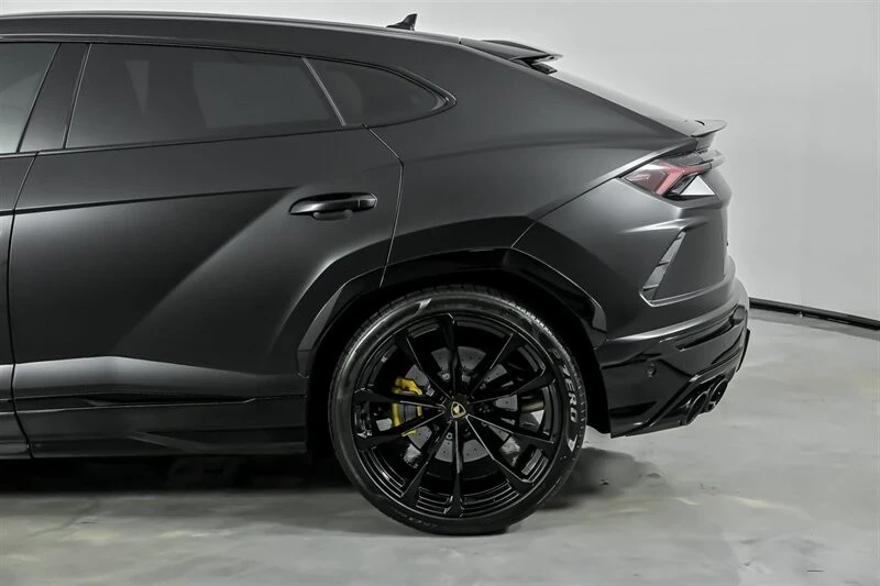 2022 Lamborghini Urus - Image 9 of 21