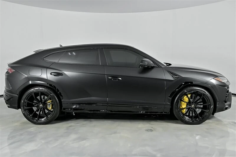 2022 Lamborghini Urus - Image 14 of 21
