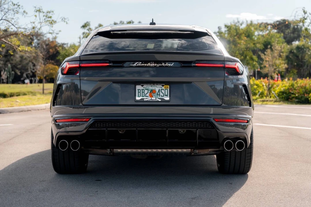 2022 Lamborghini Urus - Image 7 of 21