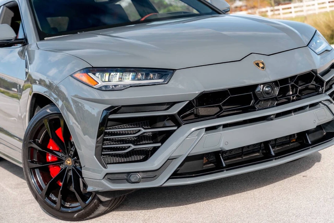 2022 Lamborghini Urus - Image 15 of 21