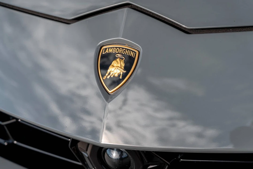 2022 Lamborghini Urus - Image 18 of 21
