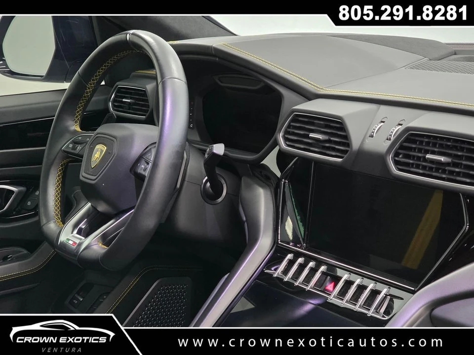 2022 Lamborghini Urus - Image 19 of 31
