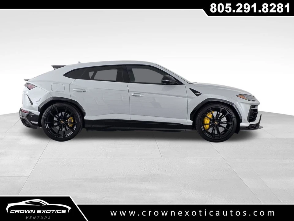 2022 Lamborghini Urus - Image 8 of 31