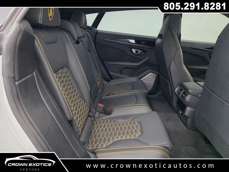 2022 Lamborghini Urus - Image 21 of 31