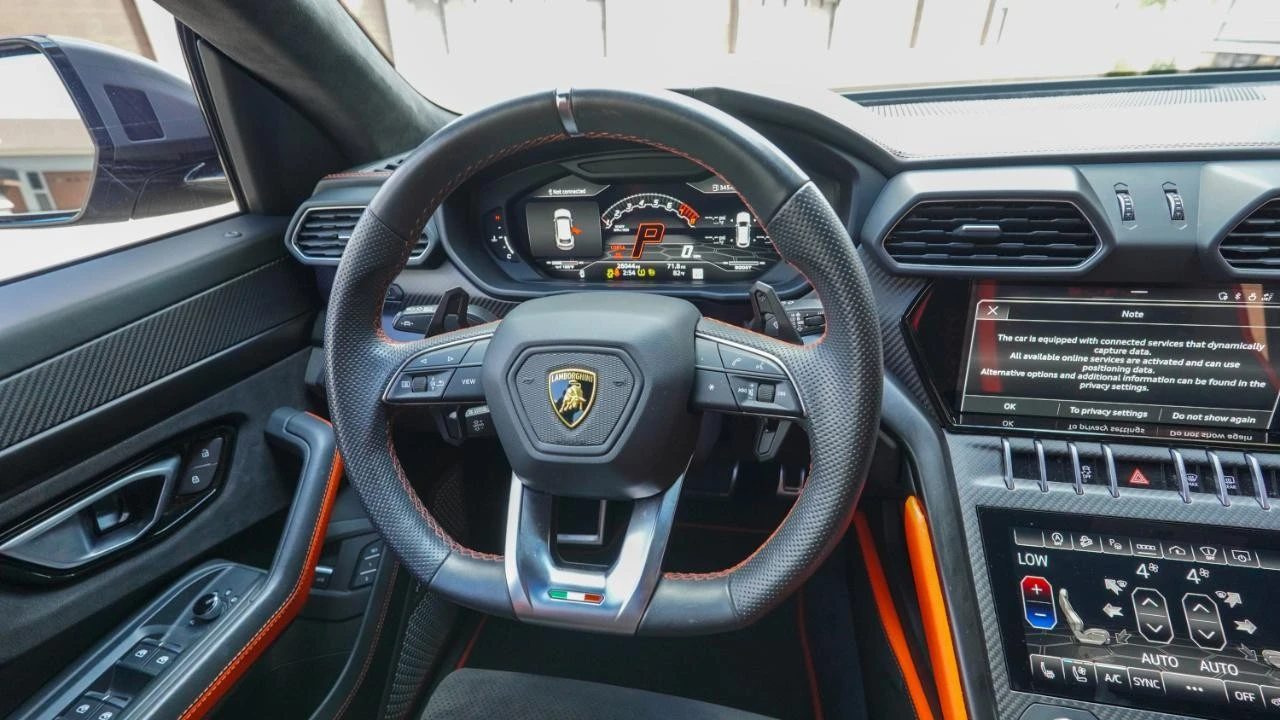 2022 Lamborghini Urus - Image 14 of 31