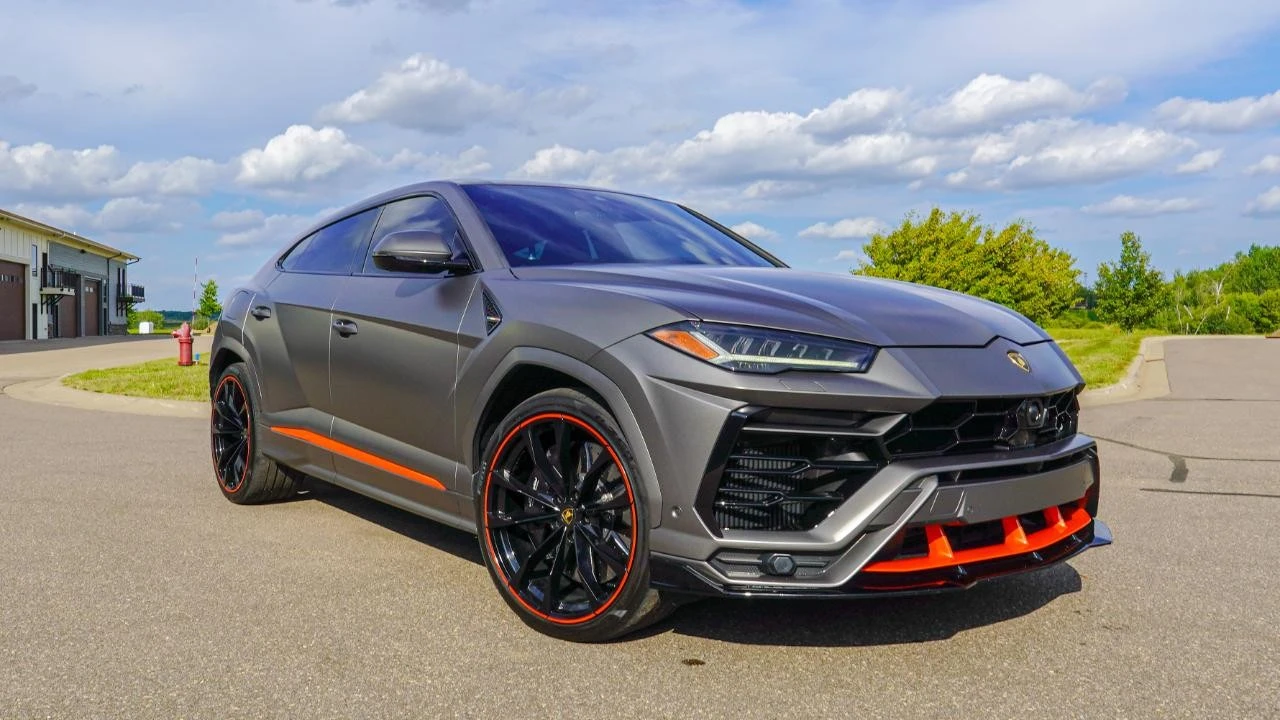2022 Lamborghini Urus - Image 17 of 31