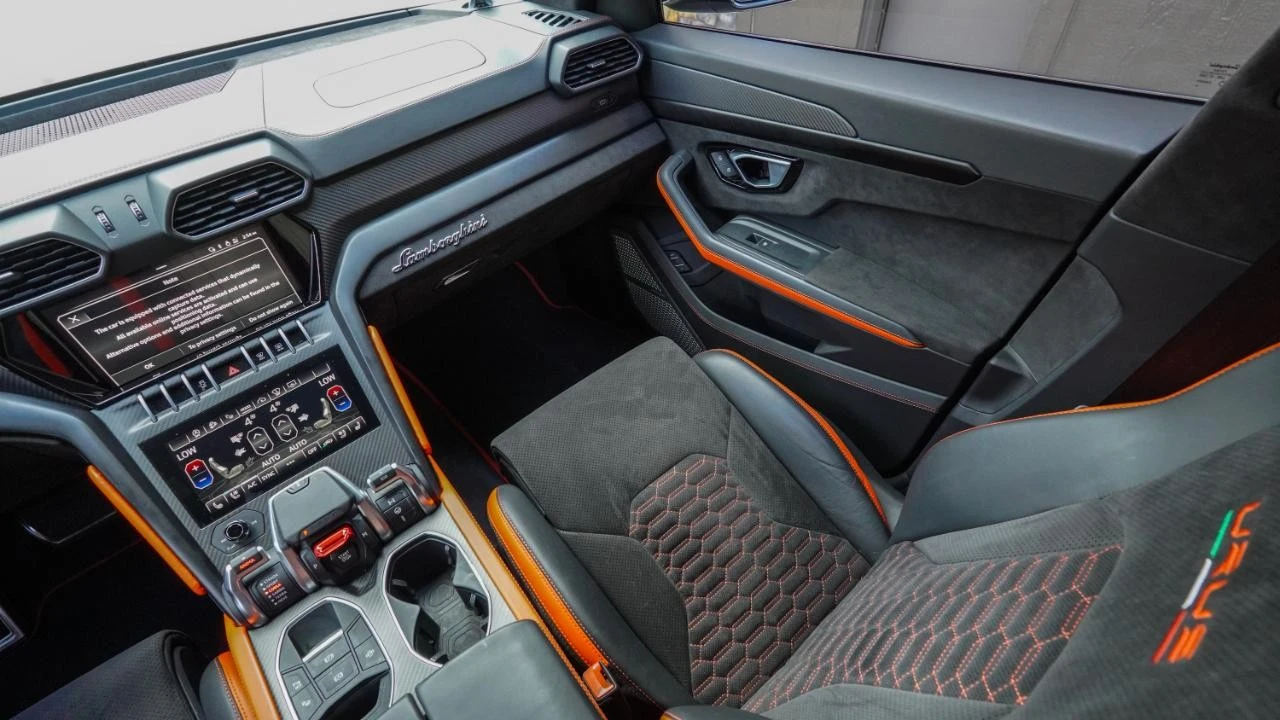 2022 Lamborghini Urus - Image 11 of 31