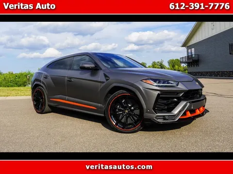 2022 Lamborghini Urus Base
